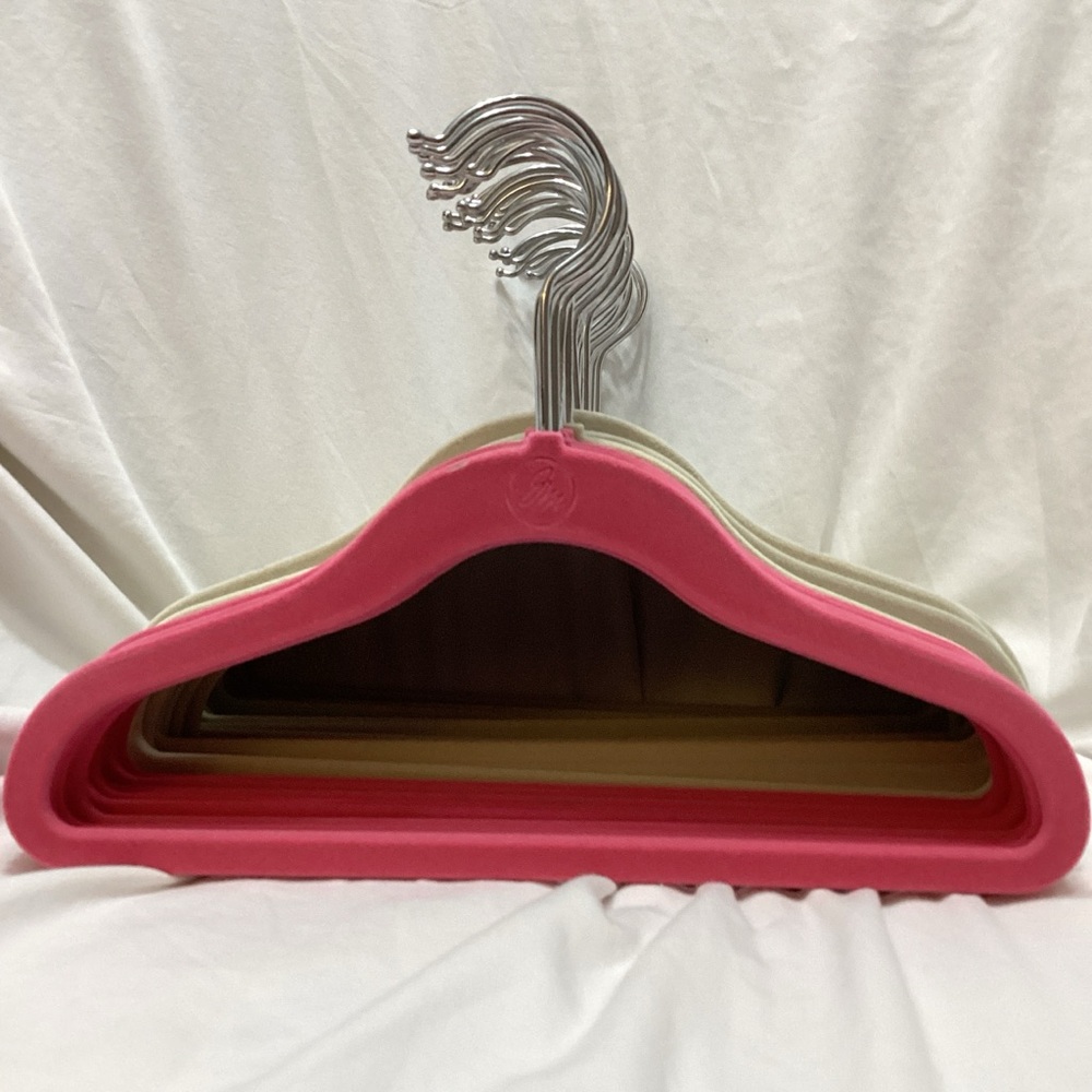Joy Mangano (JM) Huggable Hangers, Set of 33 Pink and Neutral Velvet Hangers - Picture 8 of 8
